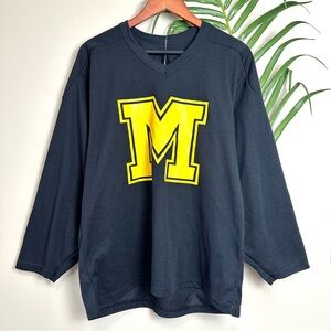 Vintage 90’s Maska Black & Yellow Air Knit Hockey Jersey